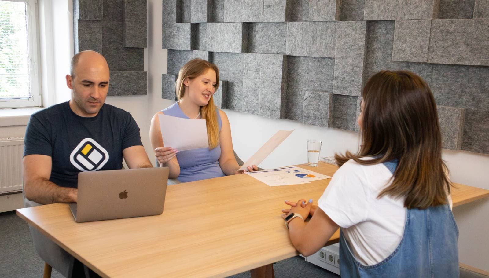 Cómo Contratar un Ingeniero de Software: Guía Completa